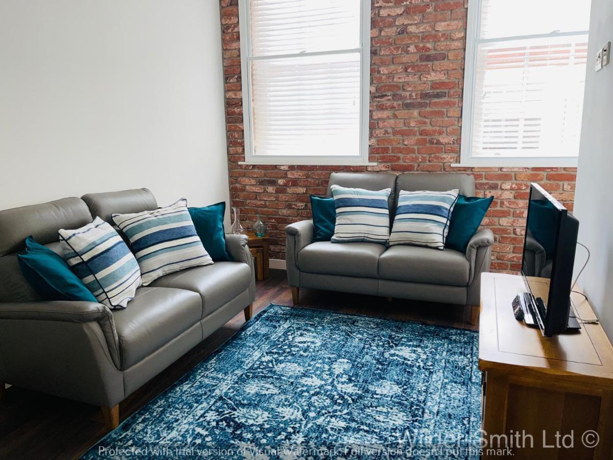 Stylish 2-Bed Luxury Apartment In Nottingham City ภายนอก รูปภาพ